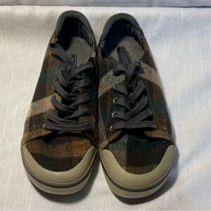 Keen Women's Plaid Sneakers in Brown, Green and Black